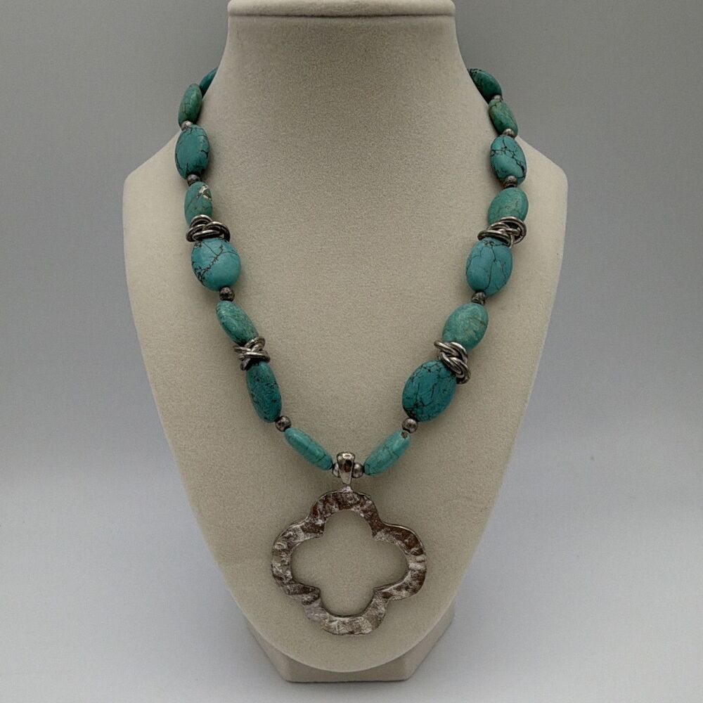 Turquoise Beaded Necklace Silver Tone Clover Charm Pendant Cable Chain 22-26in